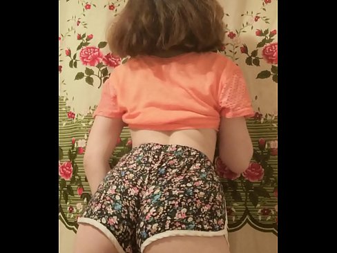 ❤️ Sexy mladá kočka svléká šortky před kamerou. Sex video u nás cs.mobilecric.top ❌❤